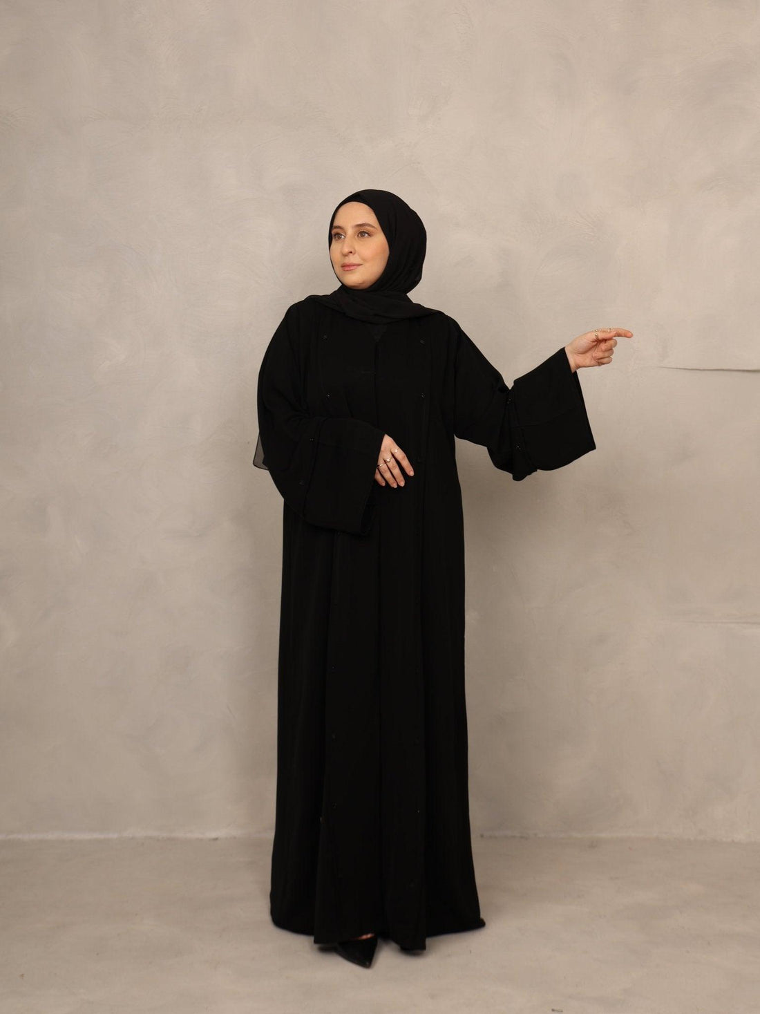 The History and Significance of the Hijab in Islamic Culture - Hals and Sals