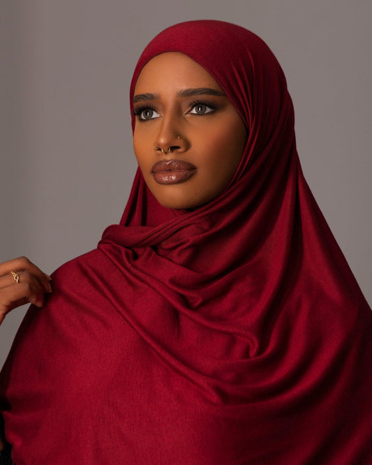 Premium Jersey Hijab – Ruby - Hals and Sals