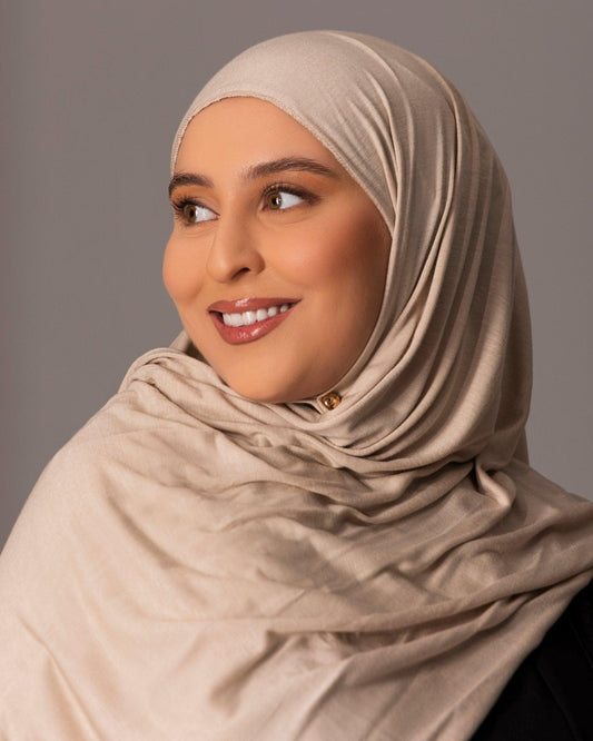 Premium Jersey Hijab – Sandstone - Hals and Sals