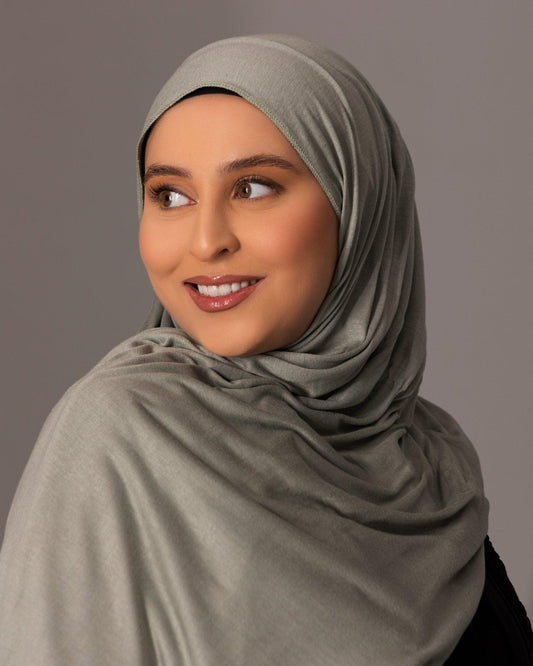 Premium Jersey Hijab – Silvery sage - Hals and Sals