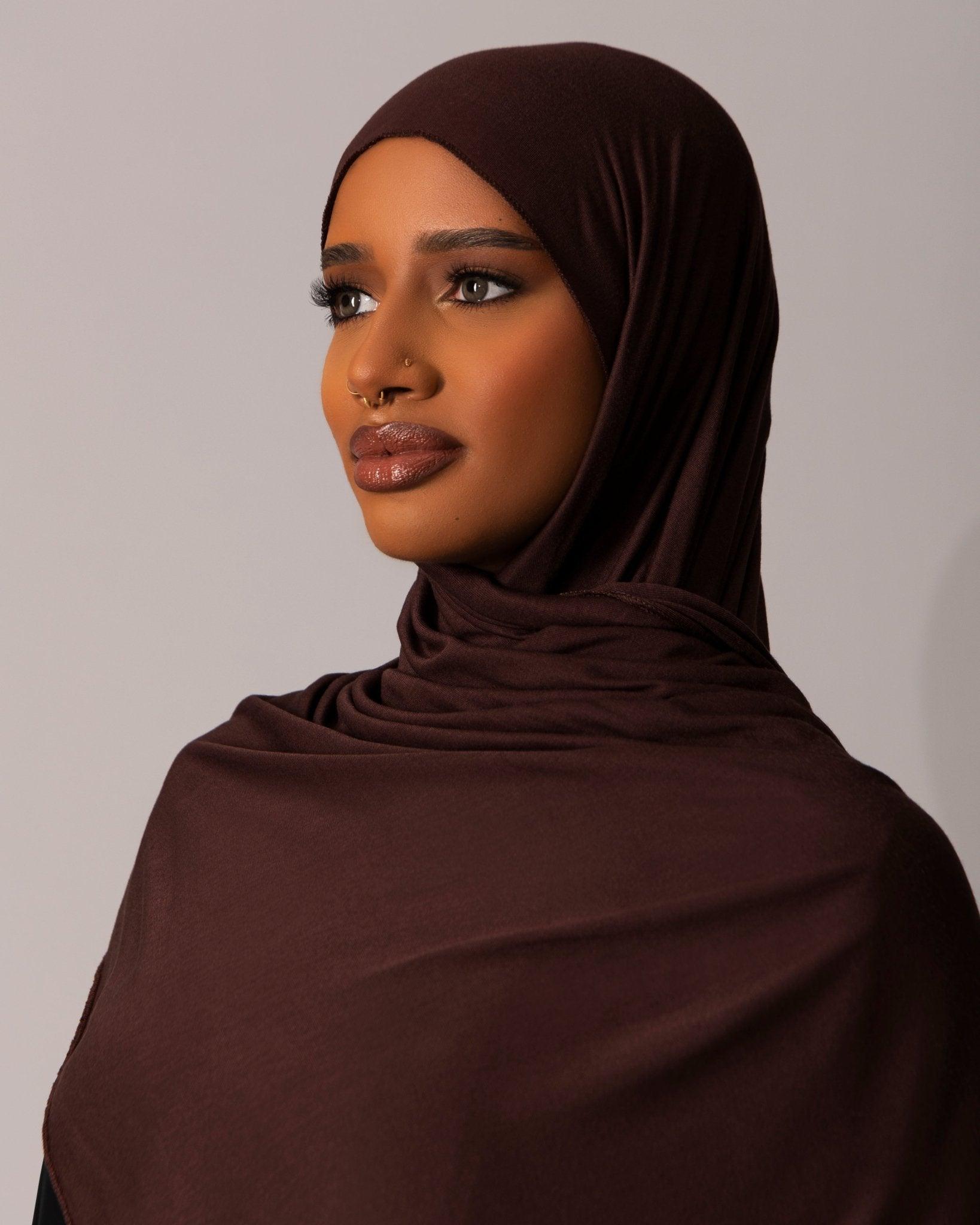 Premium Jersey Hijab – Espresso - Hals and Sals