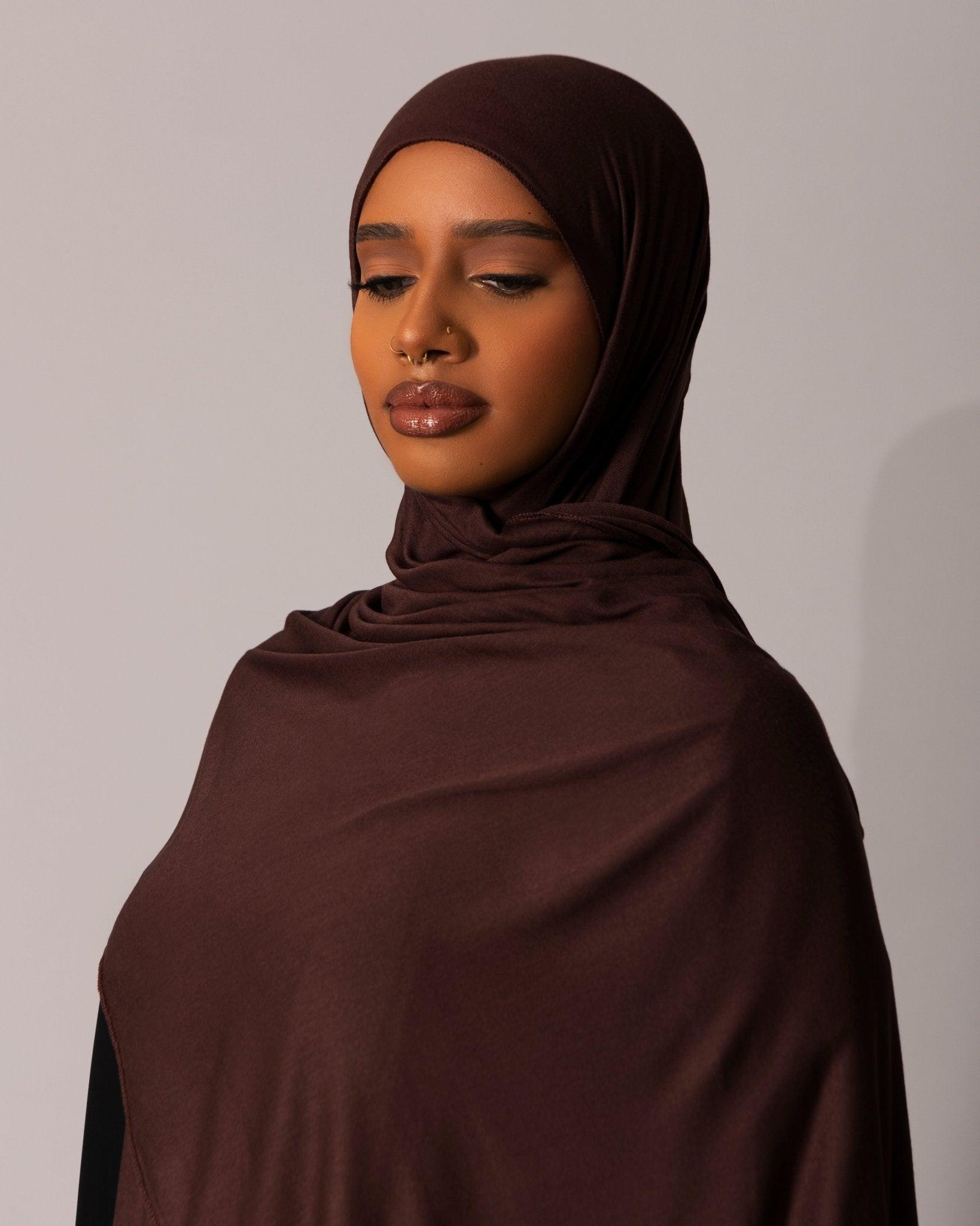 Premium Jersey Hijab – Espresso - Hals and Sals