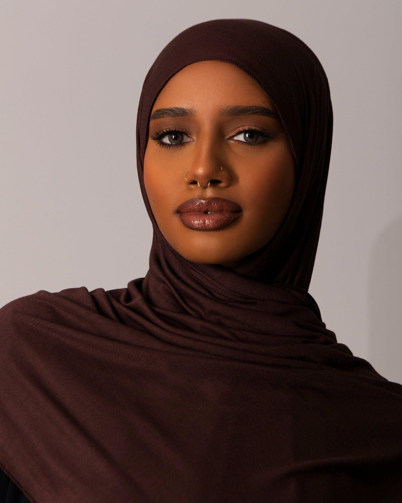 Premium Jersey Hijab – Espresso - Hals and Sals