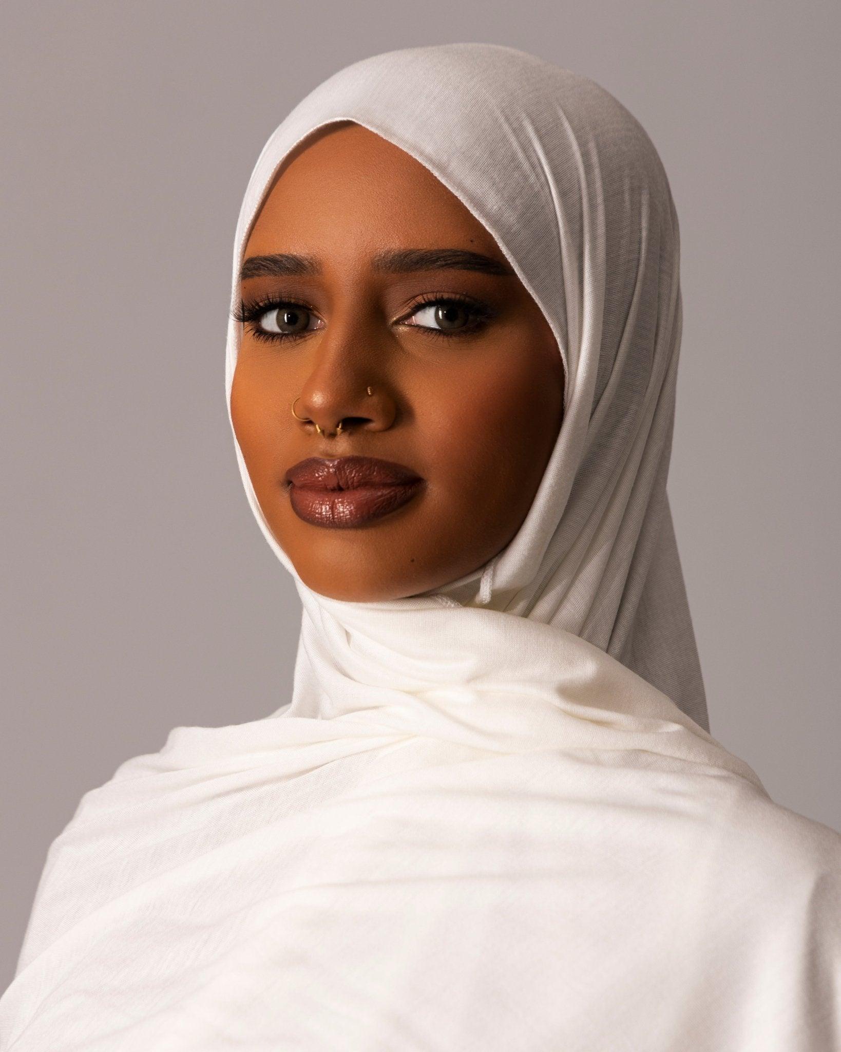Premium Jersey Hijab – Ivory White - Hals and Sals