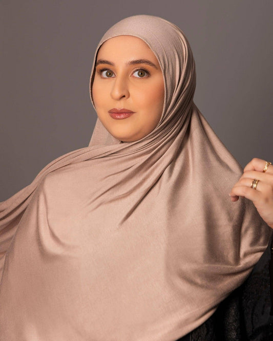 Premium Large Jersey Hijab – Desert sand - Hals and Sals