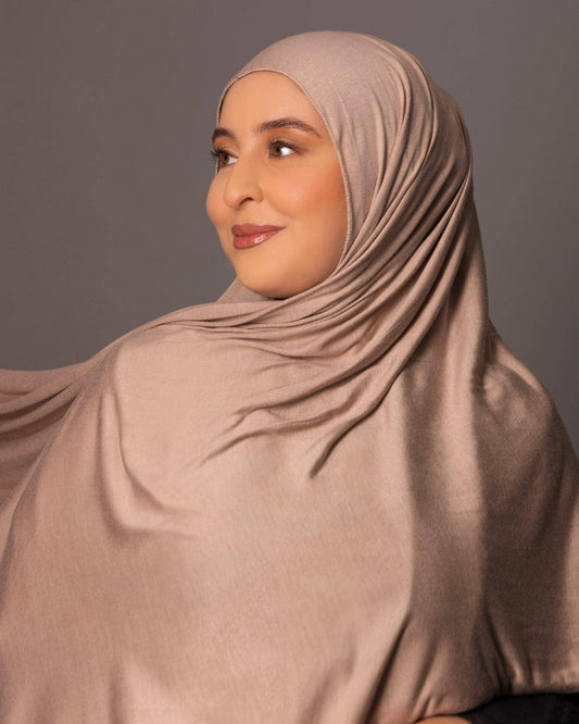 Premium Large Jersey Hijab – Desert sand - Hals and Sals