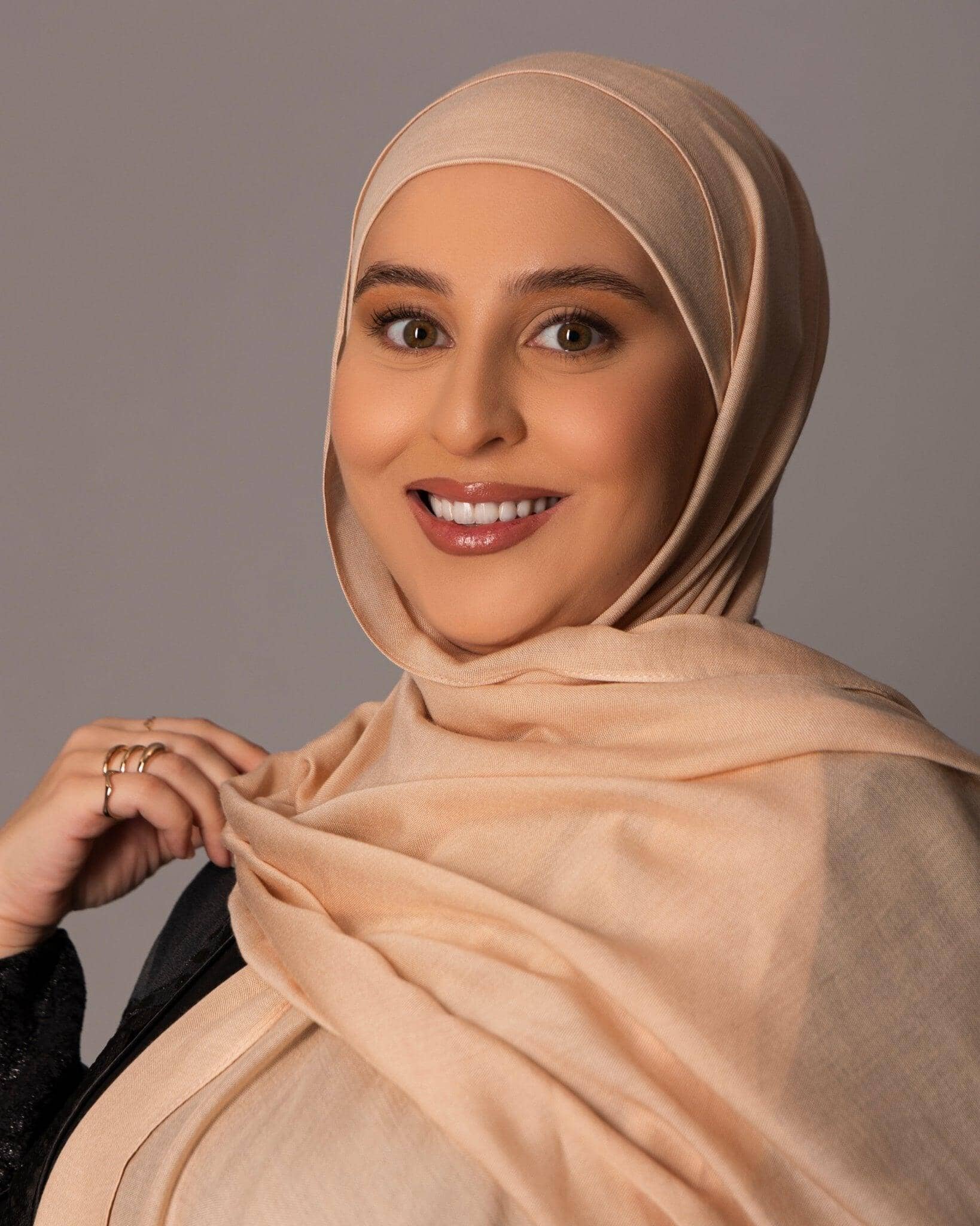 Premium Modal Hijab with matching under cap set - Peach Beige - Hals and Sals