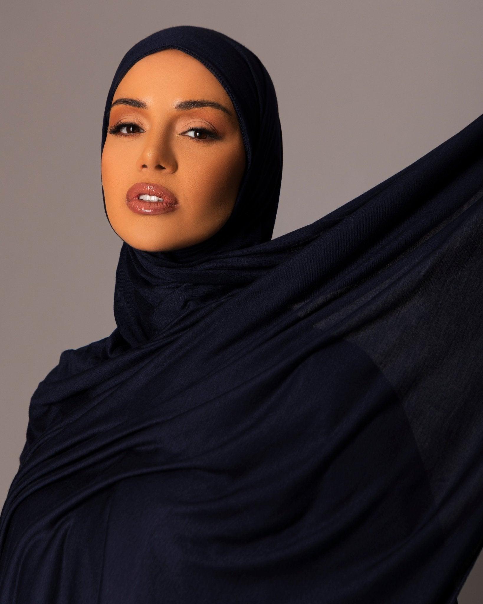 Premium oversize Jersey Hijab – Midnight - Hals and Sals