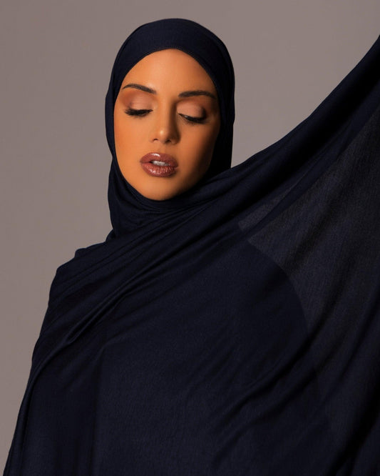 Premium oversize Jersey Hijab – Midnight - Hals and Sals