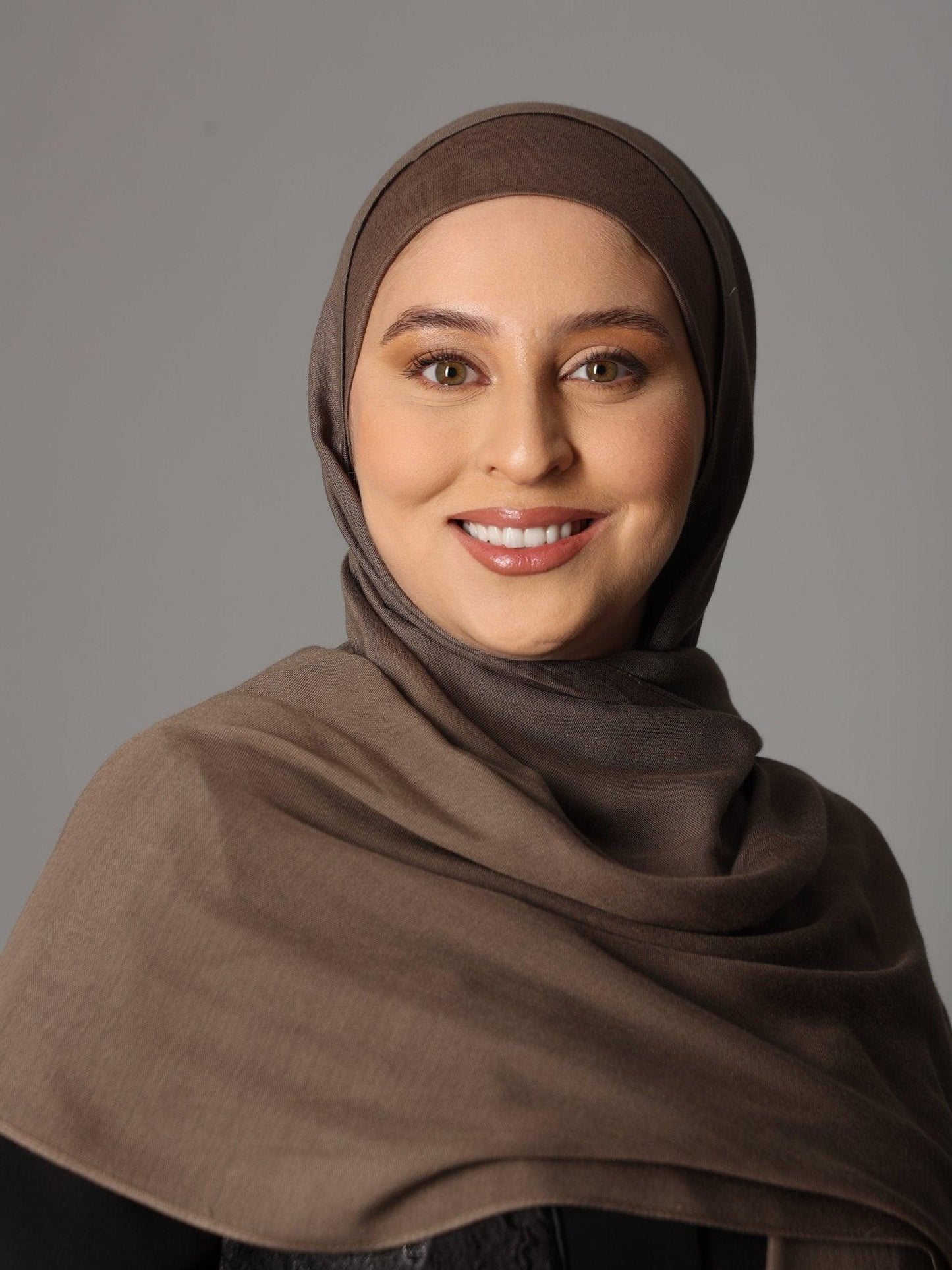 Premium Modal Hijab with matching under cap set - Raw Amber - Hals and Sals