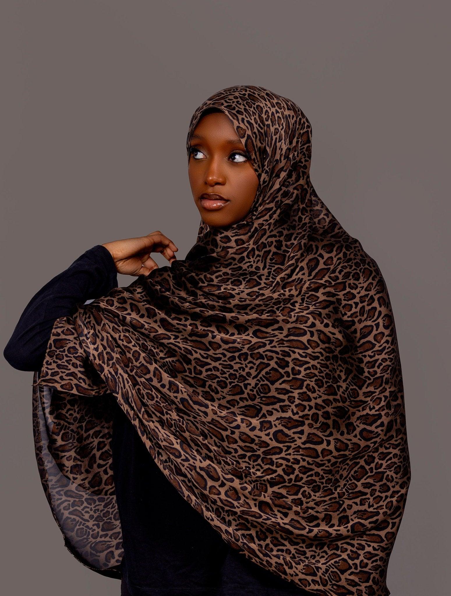 Printed Chiffon Hijab – Leopard Print Noor - Hals and Sals