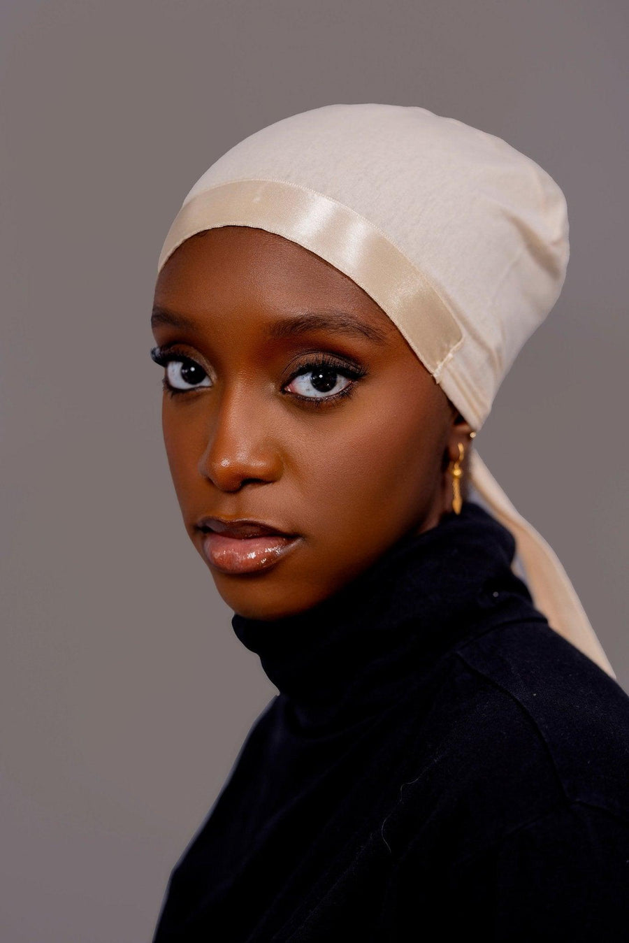 Non - Slip Cotton Hijab under Cap - Beige - Hals and Sals