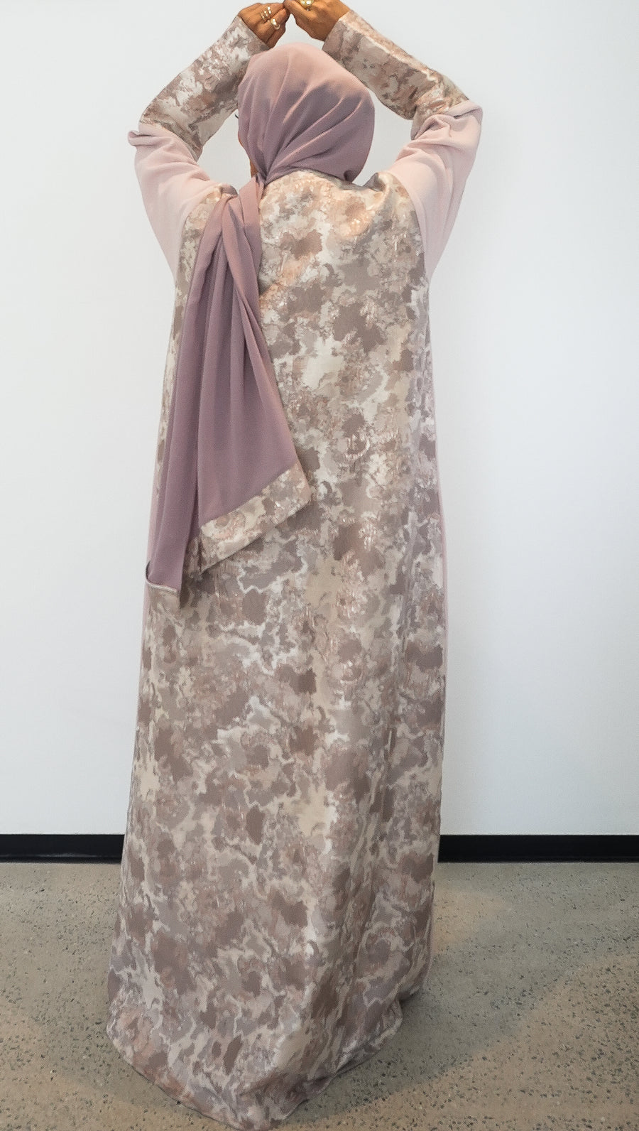 Multazam Abaya