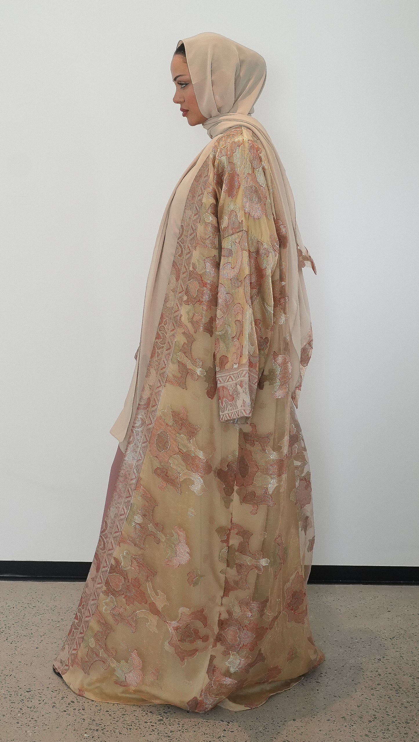 Rawdah Abaya