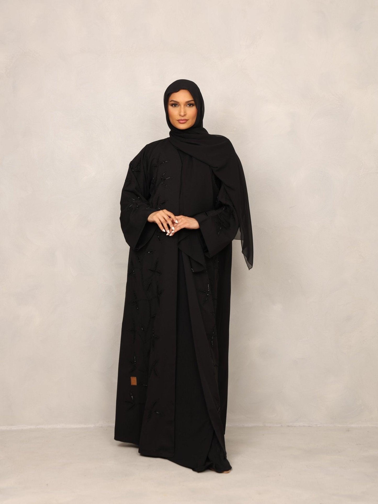 Noir Blossom Abaya - Hals and Sals