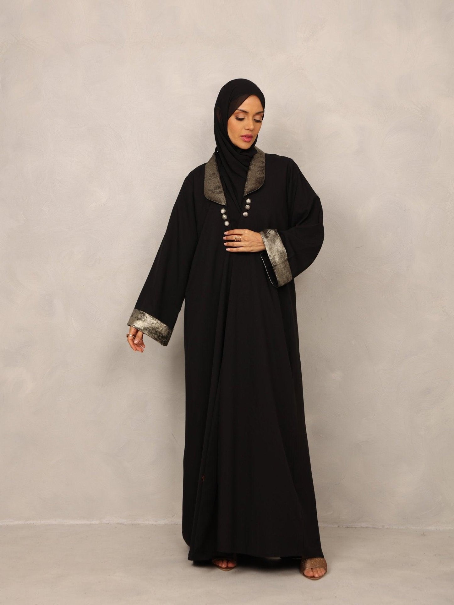 Obsidian Luxe Abaya - Hals and Sals