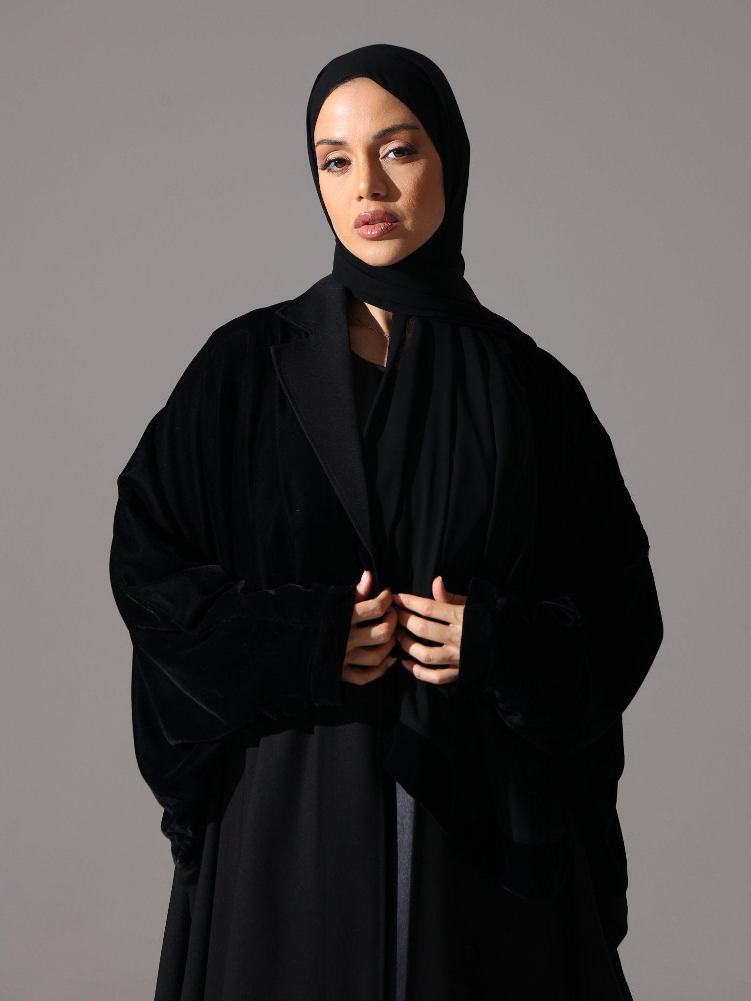 Eternal Onyx Black Abaya - Hals and Sals