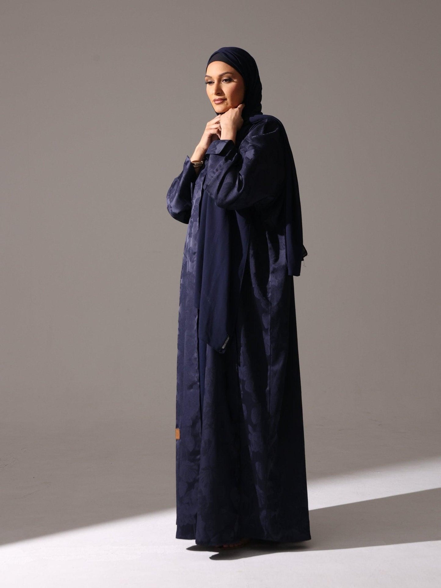 Midnight Bloom Jacquard Abaya - Hals and Sals