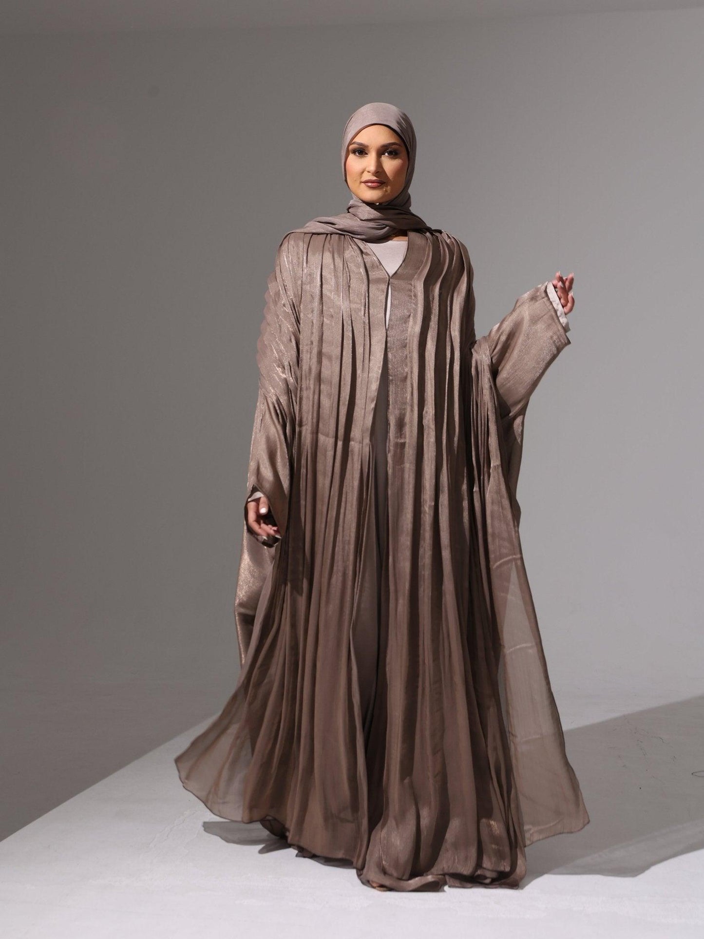 Elegant Mocha Abaya set - Hals and Sals