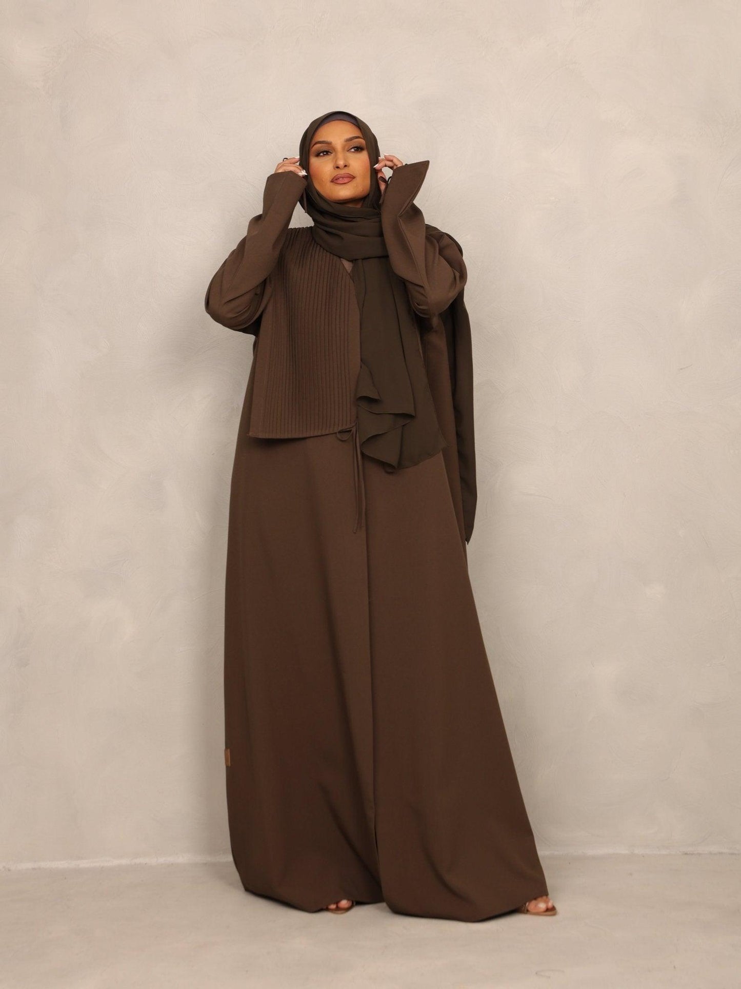 Olive Pleated Overlay Abaya - Hals and Sals