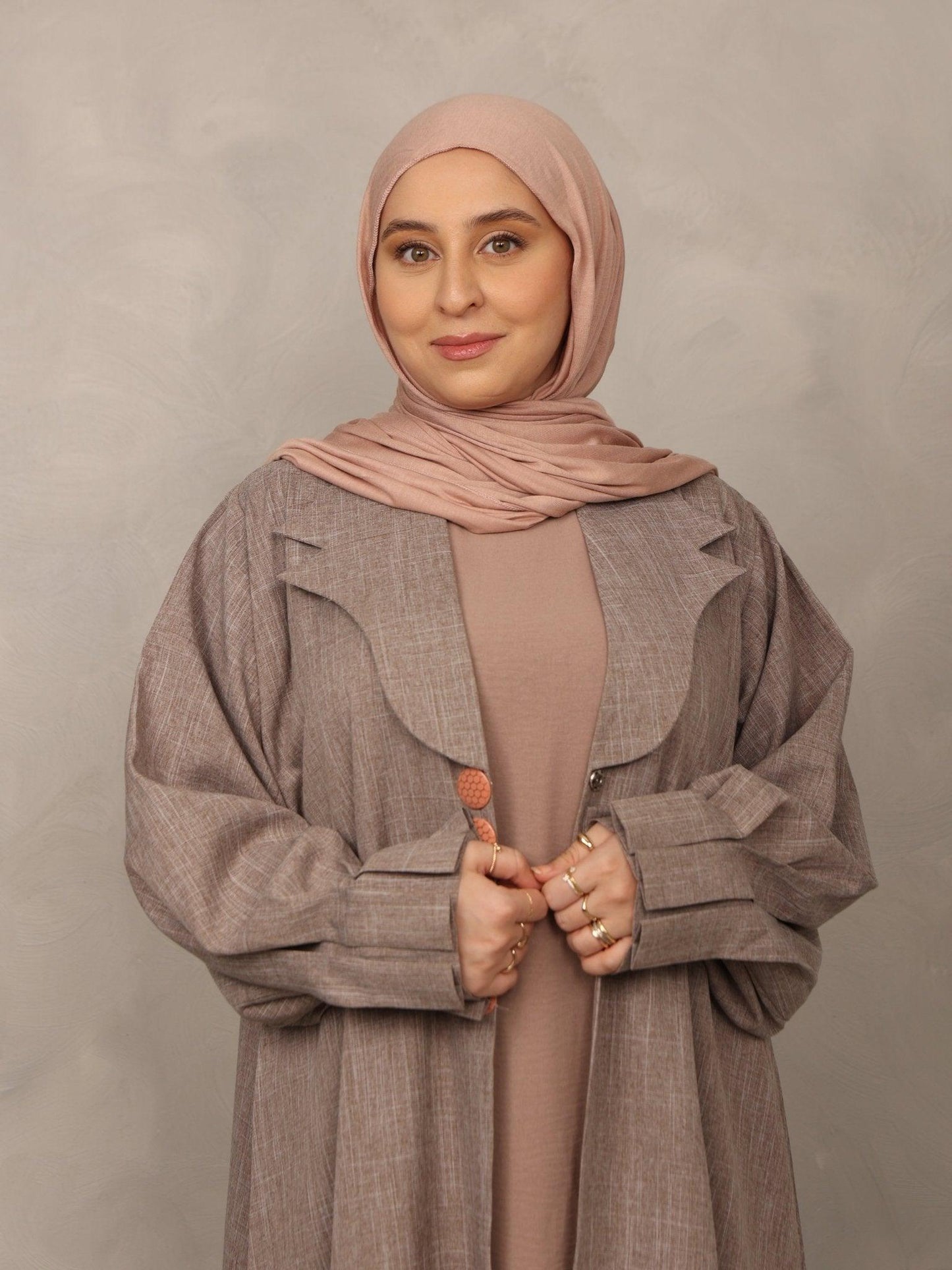 Earthy Taupe Abaya - Hals and Sals