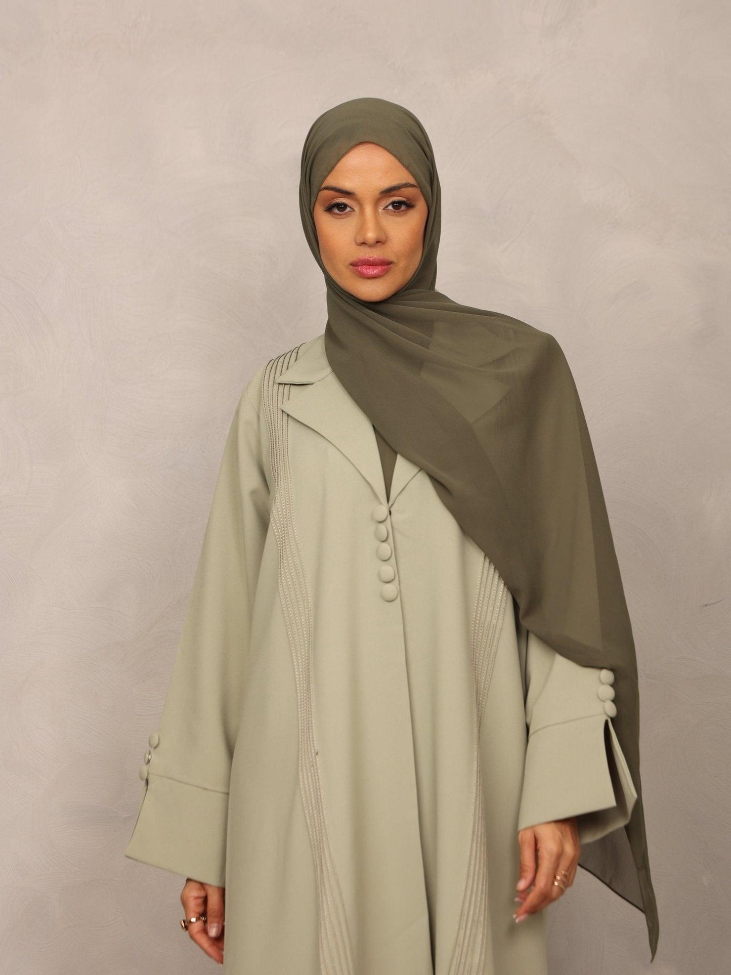 Serene Sage Abaya - Hals and Sals