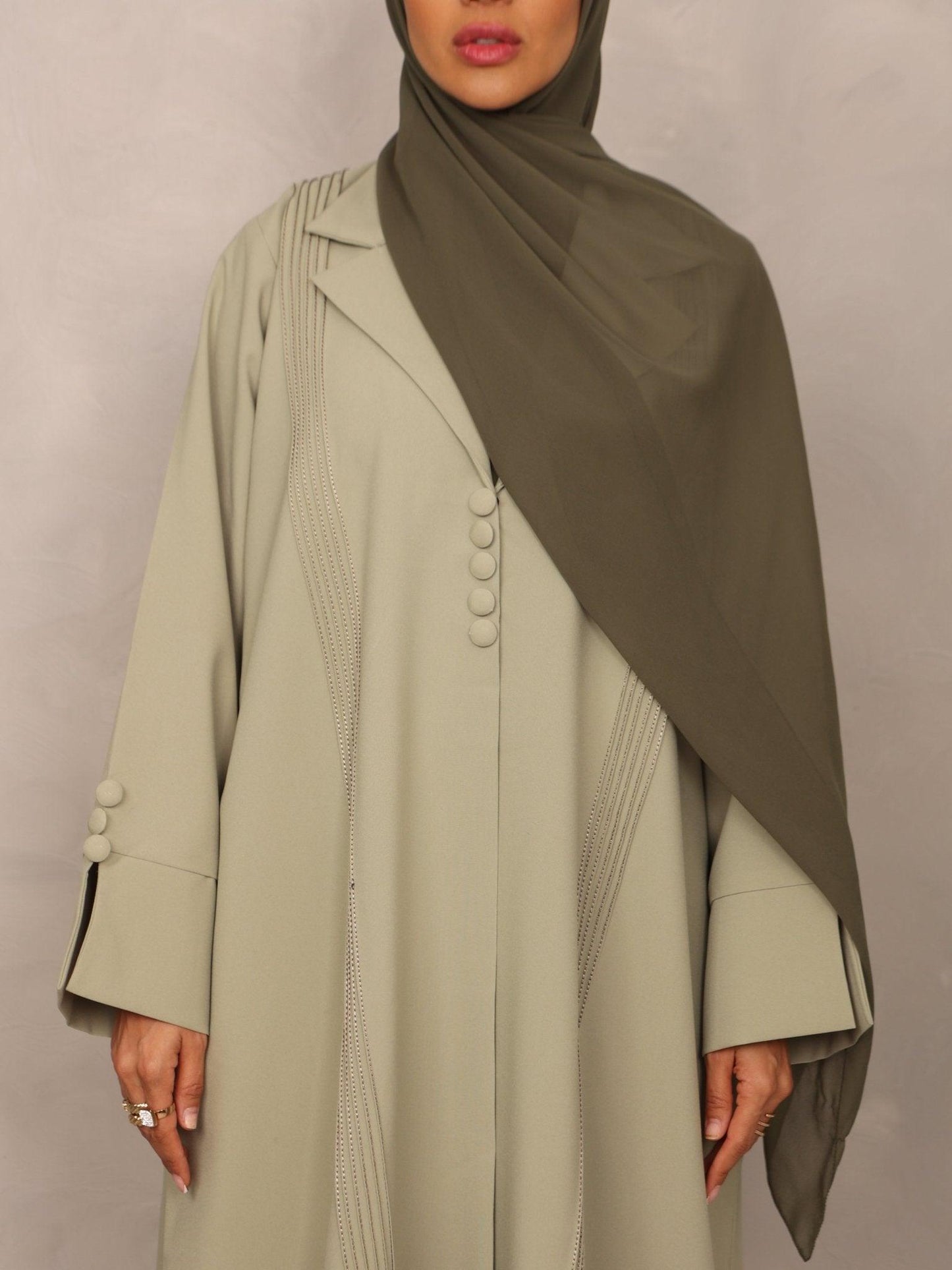 Serene Sage Abaya - Hals and Sals